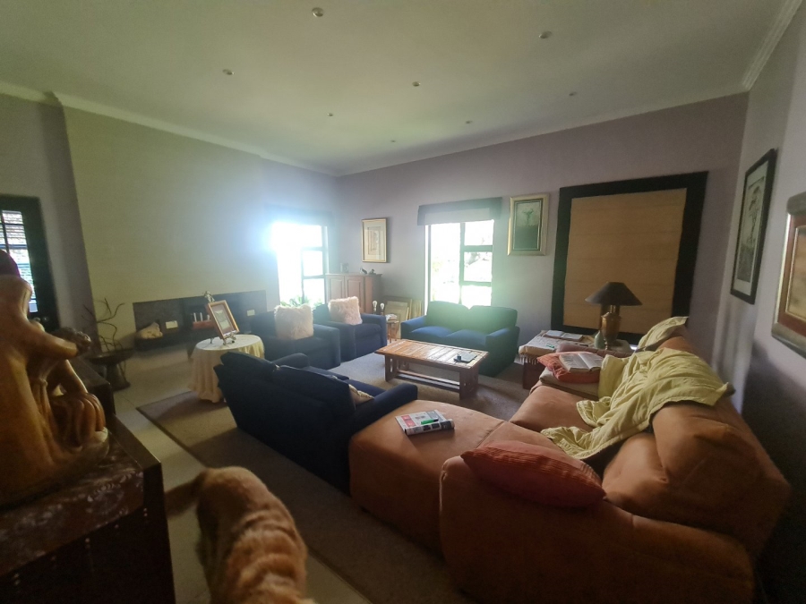 6 Bedroom Property for Sale in Waverley Free State